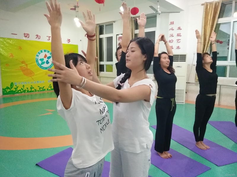 瑜伽教练招聘_招聘瑜伽教练 舞蹈教练 求职 北京广播电视大学(3)